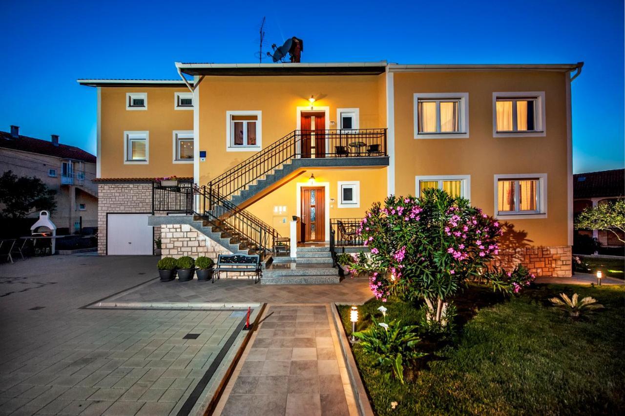 רוביני Apartments Euphemia מראה חיצוני תמונה