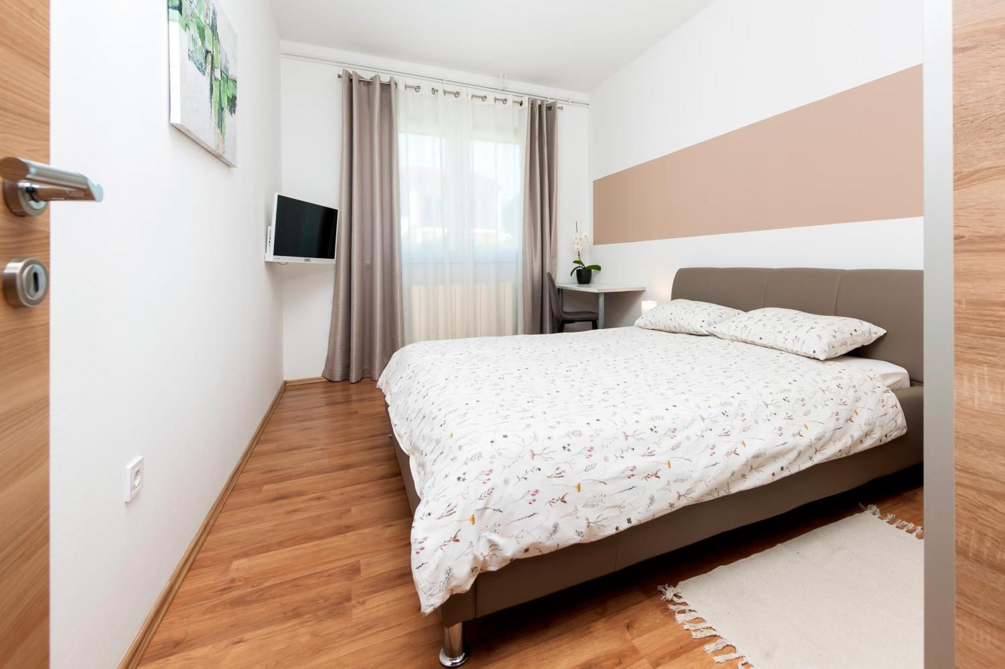 רוביני Apartments Euphemia מראה חיצוני תמונה