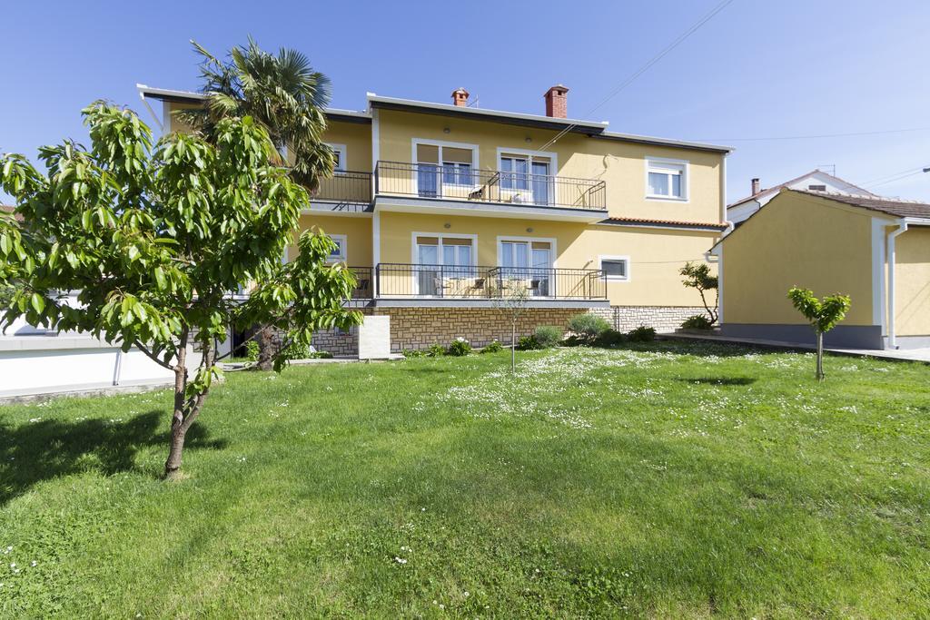 רוביני Apartments Euphemia מראה חיצוני תמונה