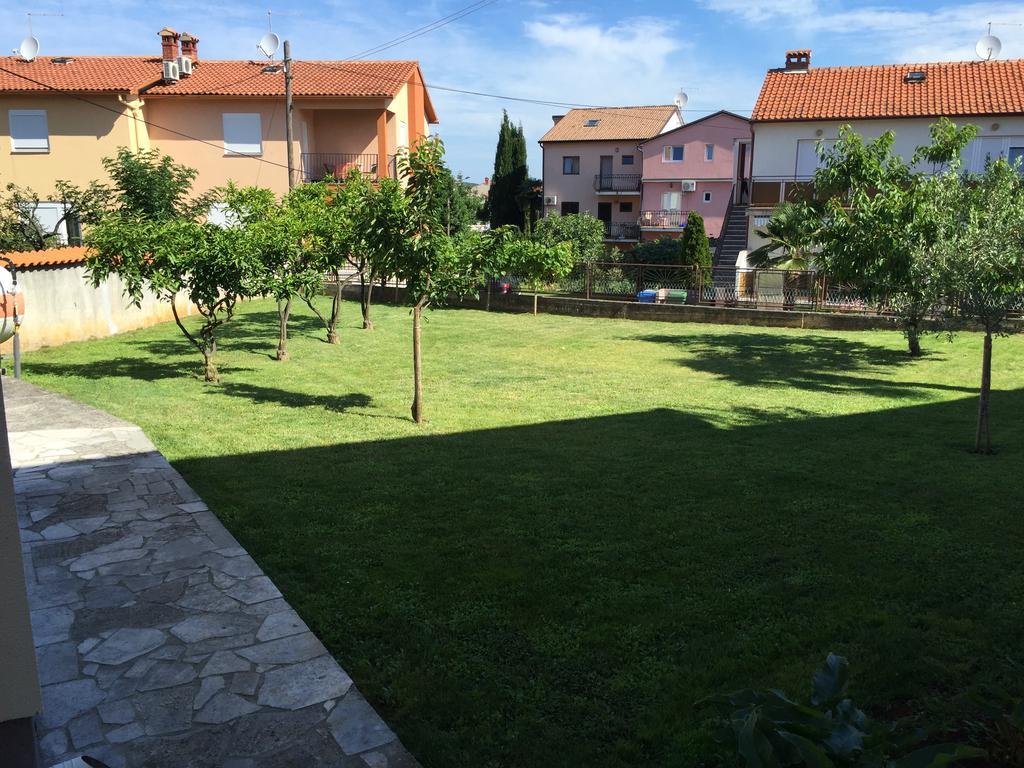 רוביני Apartments Euphemia מראה חיצוני תמונה